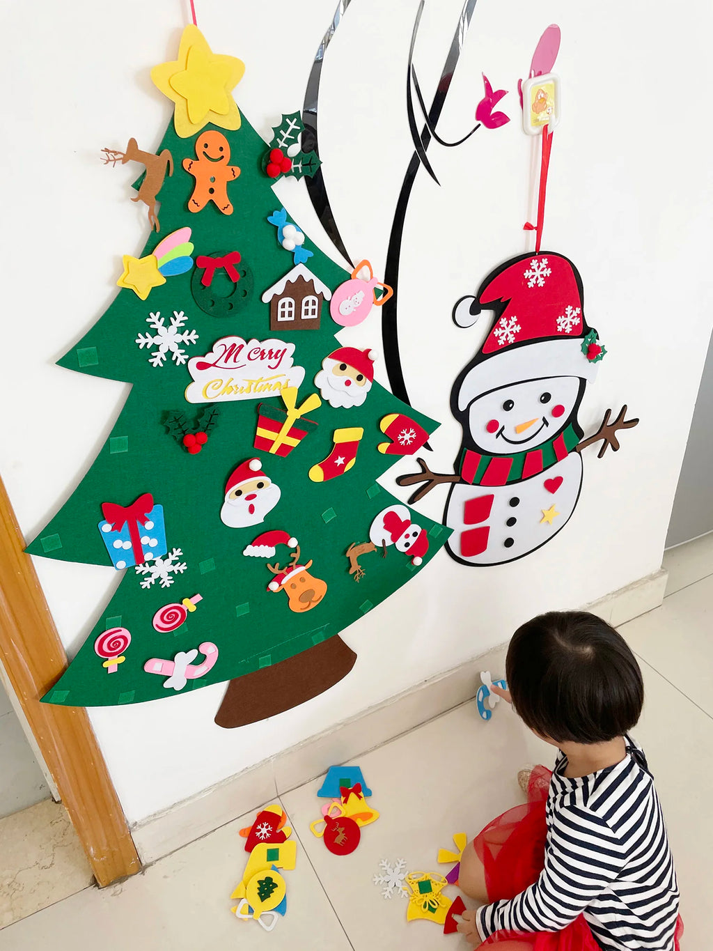 SabbaVie™ DIY Felt Christmas Tree Kit – Wall Hanging Decoration for Kids & Home Festive Fun