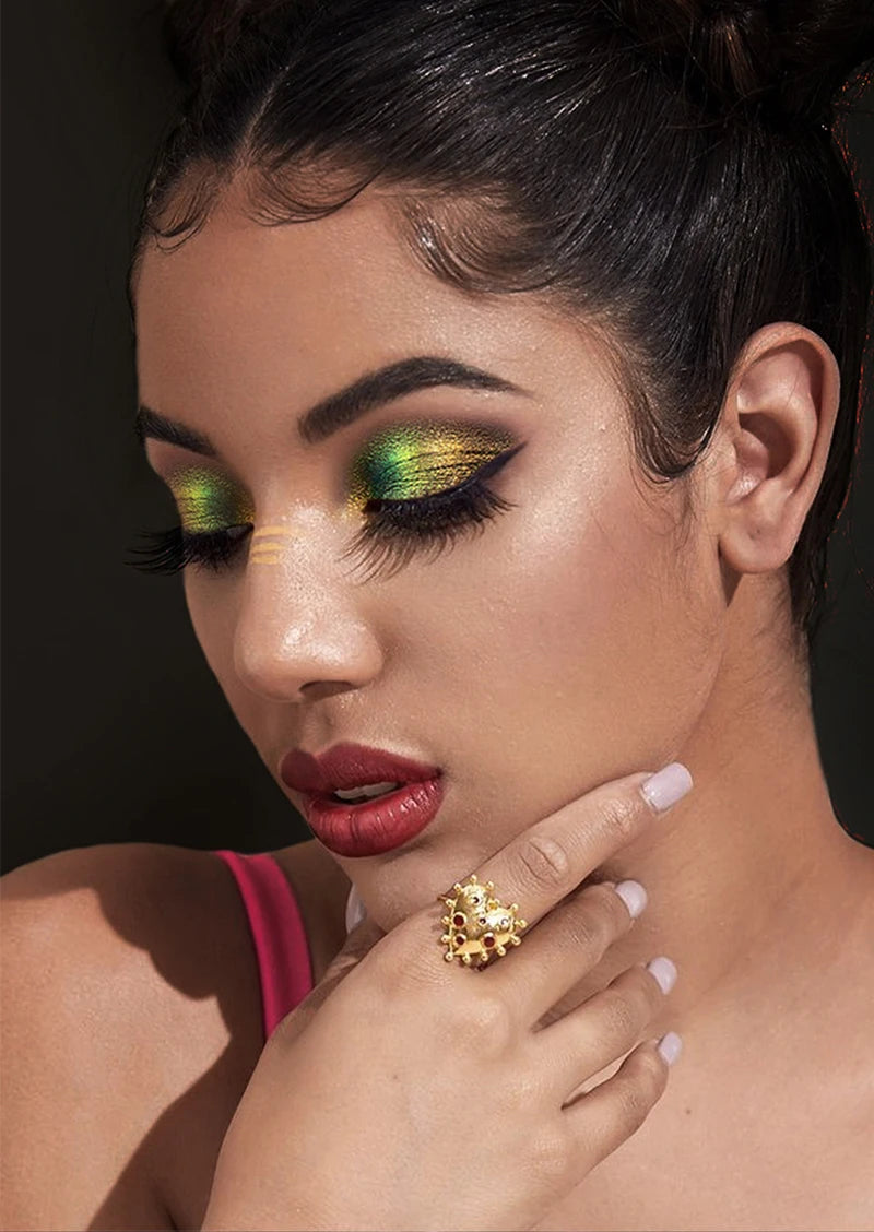 SabbaVie™ Chameleon Liquid Eyeshadow & Lip Glitter – Multi-Chrome Diamond Makeup for Eyes, Lips & Face