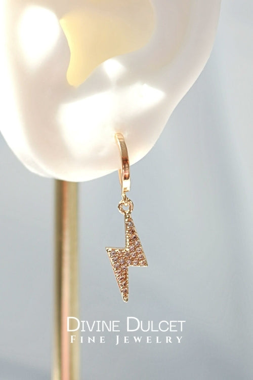 SabbaVie™ 24K Gold Lightning Bolt Earrings – CZ Crystal Dangle Hoops