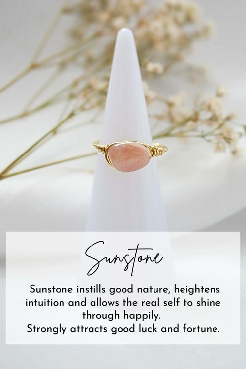 SabbaVie™ 18 Karats Natural Crystals Hand Wired Solitaire Ring