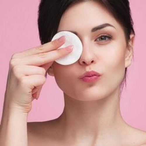 🧴 Clinique Take the Day Off” Eye & Lip Makeup Remover – Gentle & Oil-Free | SabbaVie™